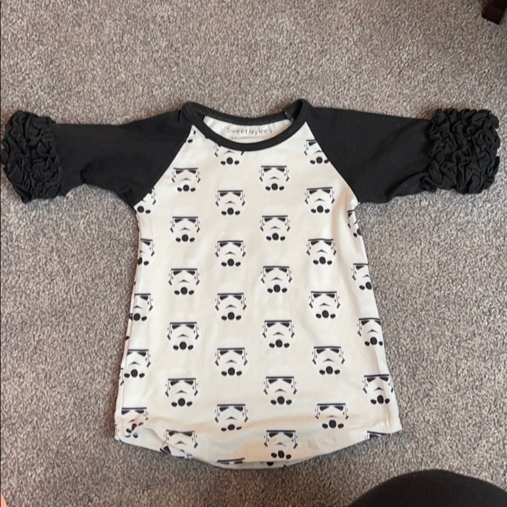 Girls stormtrooper shirt with ruffles